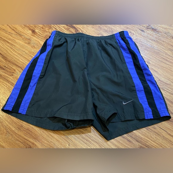 Nike Men’s Dri-Fit Shorts - Picture 1 of 2